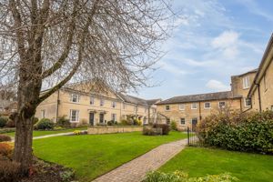 St Lukes Court- click for photo gallery